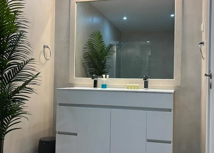 Oasis By Sun Sea Σεσίμπρα